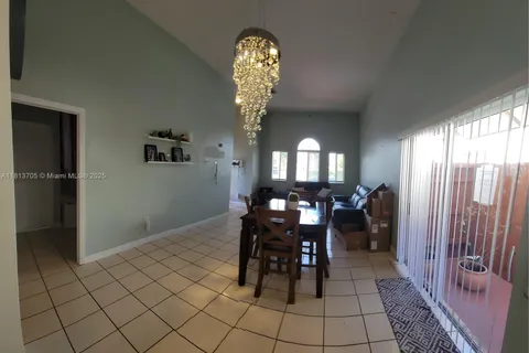 2501 NE 41st Ter, Homestead FL 33033