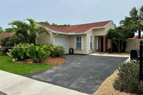 13970 beechwood # 13970, Davie FL 33325