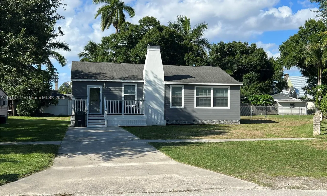 416 N Deane Duff Ave, Clewiston FL 33440