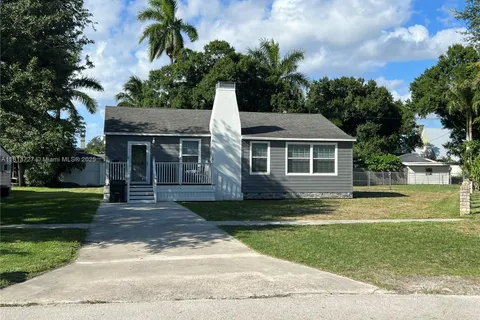 416 N Deane Duff Ave, Clewiston FL 33440