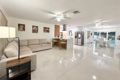 411 terrace, Hallandale Beach FL 33009