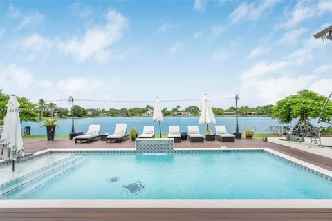 9291 SW 88th St, Miami FL 33176