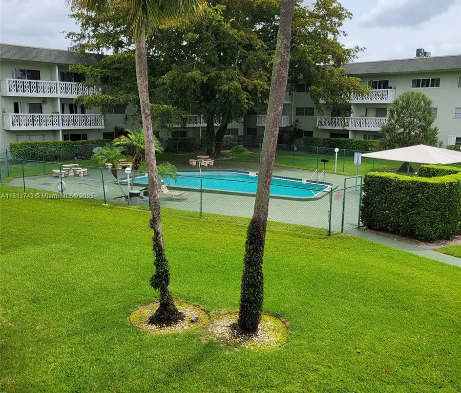 4200 NW 3rd Ct # 224, Plantation FL 33317