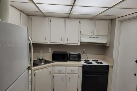4200 NW 3rd Ct # 224, Plantation FL 33317
