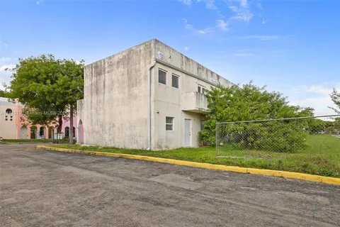 2756 NW 131st St, Opa-Locka FL 33054