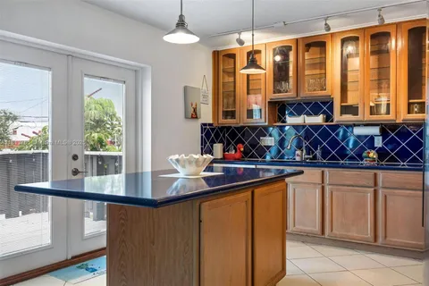 400 SE 31st St # 8, Fort Lauderdale FL 33316