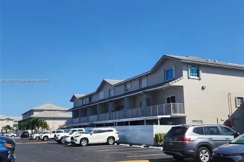8340 NW 103rd # 205D, Hialeah Gardens FL 33016