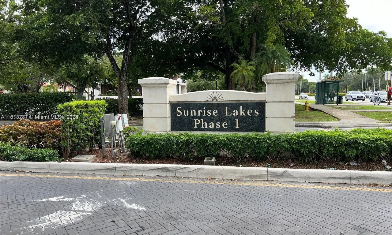 2851 E Sunrise Lakes Dr # 205, Sunrise FL 33322