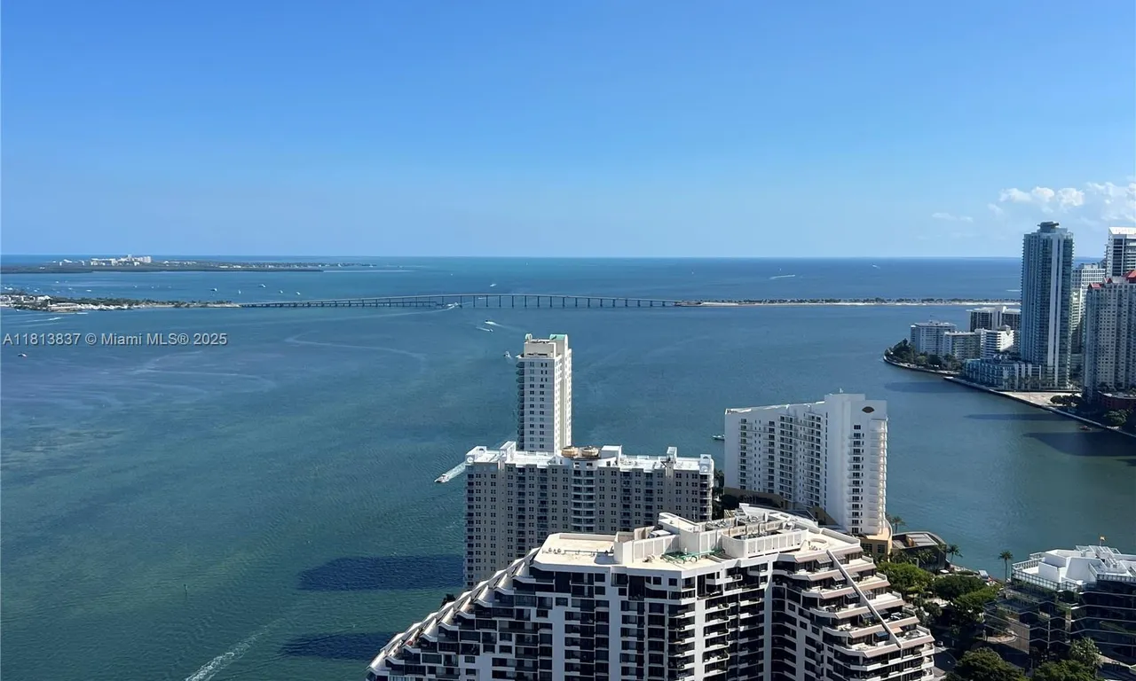 848 Brickell Key Dr # 4505, Miami FL 33131