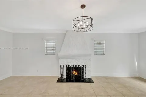 276 NE 90th St, El Portal FL 33138