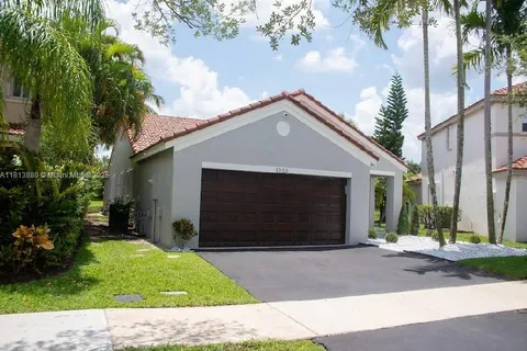 1353 Majesty Ter, Weston FL 33327