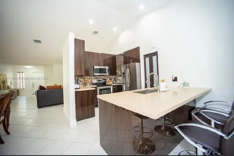 1353 Majesty Ter, Weston FL 33327