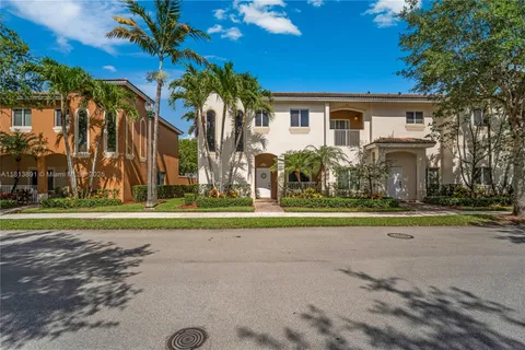 2376 SE 17th Ter, Homestead FL 33035