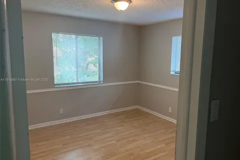 7606 SW 8th Ct, North Lauderdale FL 33068