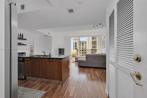 4100 Salzedo St # 912, Coral Gables FL 33146
