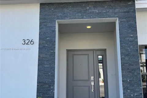 326 NE 1st Dr, Florida City FL 33034
