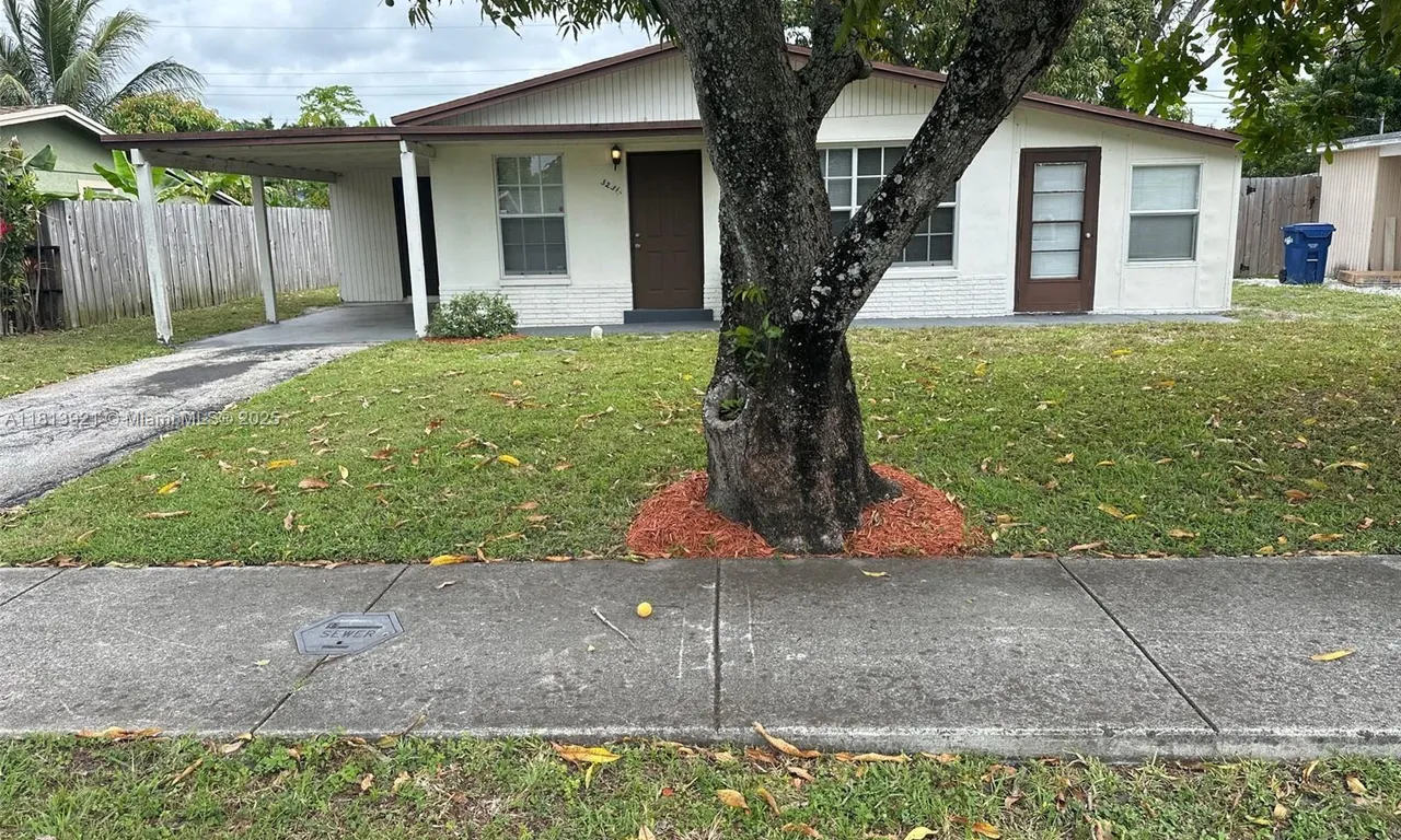 3231 NW 18th Ct, Lauderhill FL 33311