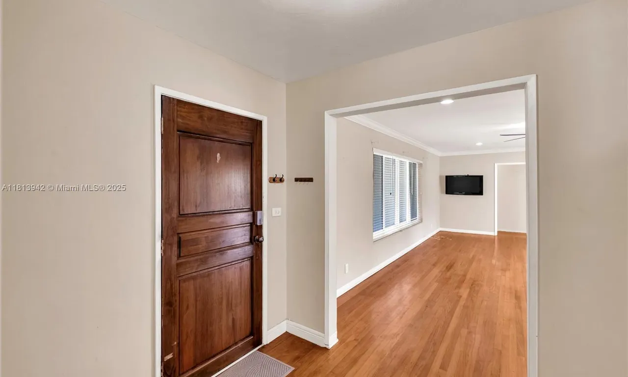 386 NE 99th St # 1, Miami Shores FL 33138