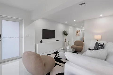 668 Lindell Blvd, Delray Beach FL 33444