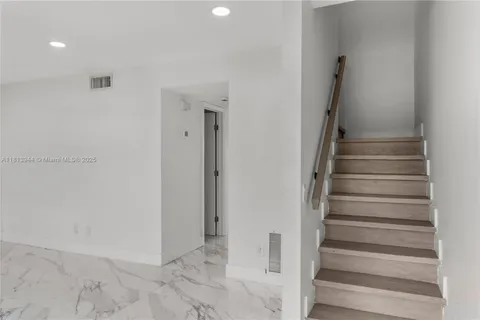 4162 SW 65th Ave # 84, Davie FL 33314