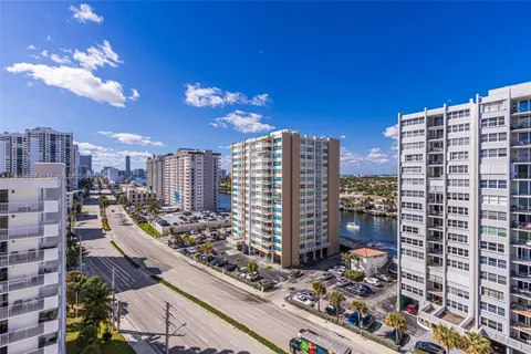 1501 S Ocean Dr # 1205, Hollywood FL 33019