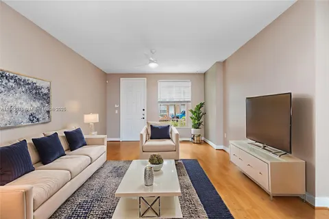 365 SW 13th # 365, Fort Lauderdale FL 33312
