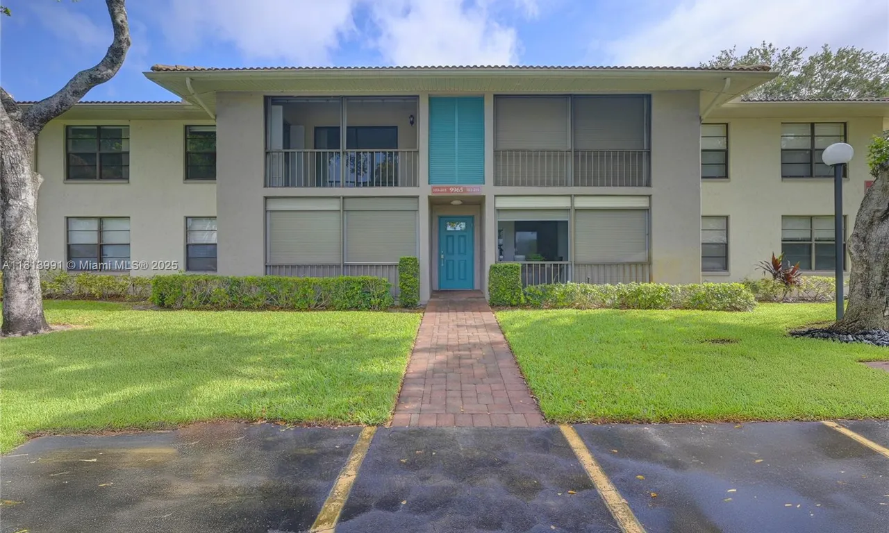 9965 Pineapple Tree Dr # 203, Boynton Beach FL 33436