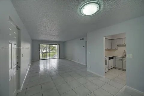 9965 Pineapple Tree Dr # 203, Boynton Beach FL 33436