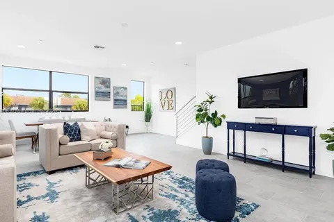 1405 N Dixie Hwy # 4, Fort Lauderdale FL 33304