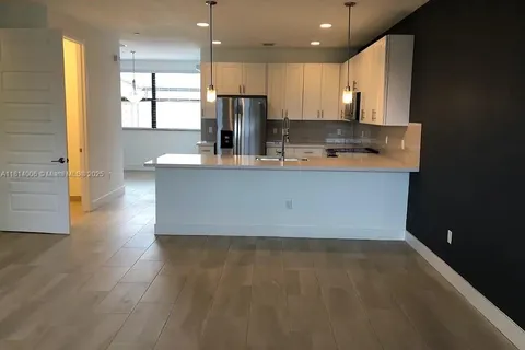 1405 N Dixie Hwy # 4, Fort Lauderdale FL 33304