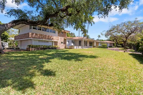 55 PINTA RD, Miami FL 33133