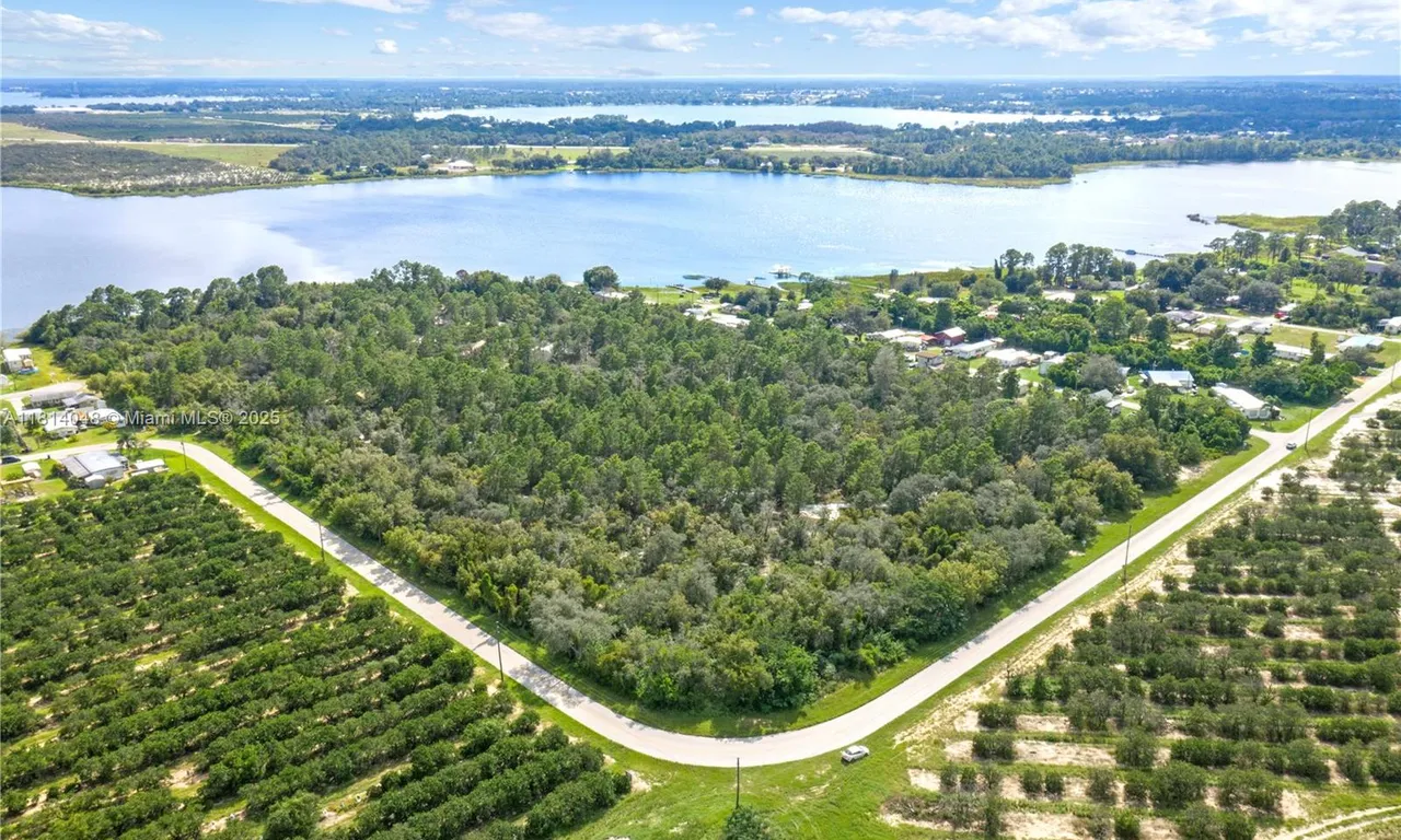 1800 E Claradge Ave, Avon Park FL 33825