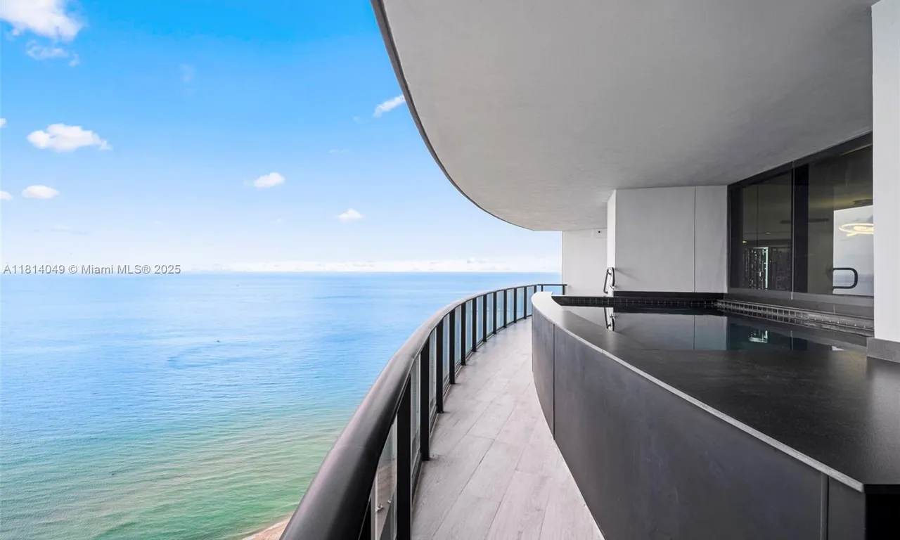 18555 Collins Ave # 2105, Sunny Isles Beach FL 33160