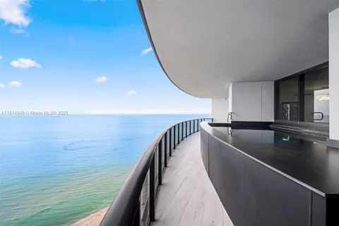 18555 Collins Ave # 2105, Sunny Isles Beach FL 33160
