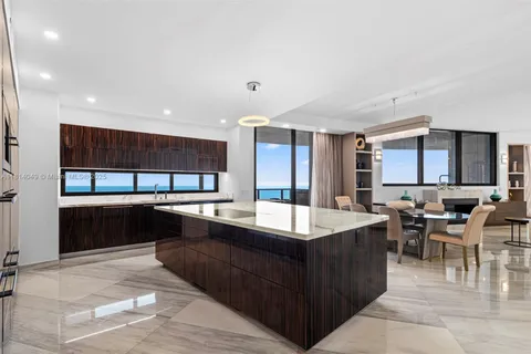 18555 Collins Ave # 2105, Sunny Isles Beach FL 33160