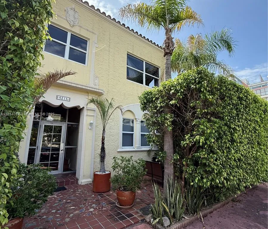 4215 Sheridan Ave # 7, Miami Beach FL 33140