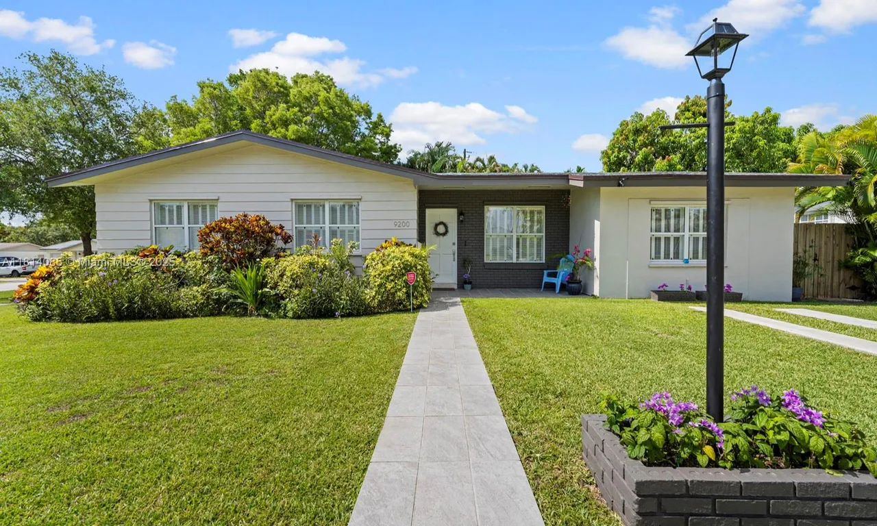 9200 SW 178th Ter, Palmetto Bay FL 33157
