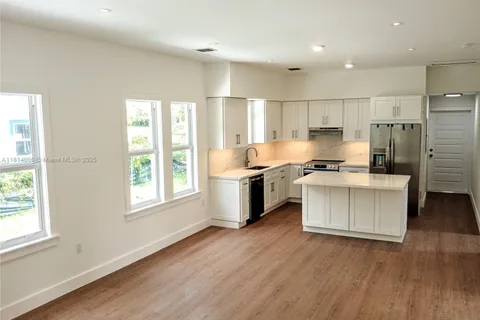 117 Florida Ave, Coral Gables FL 33133