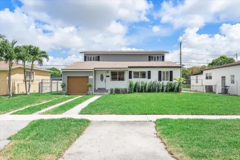 6221 NW 37th Ter, Virginia Gardens FL 33166