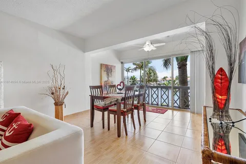 2400 S Ocean Dr # 309, Hollywood FL 33019