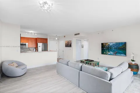 1300 Ponce De Leon Blvd # 1009, Coral Gables FL 33134