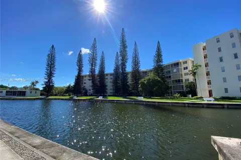2905 Point East Dr # L116, Aventura FL 33160