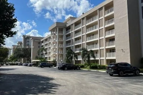 2651 S Course Dr # 408, Pompano Beach FL 33069