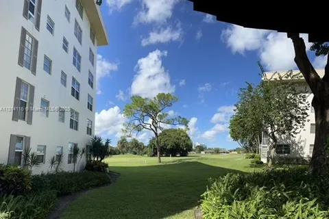 2651 S Course Dr # 408, Pompano Beach FL 33069