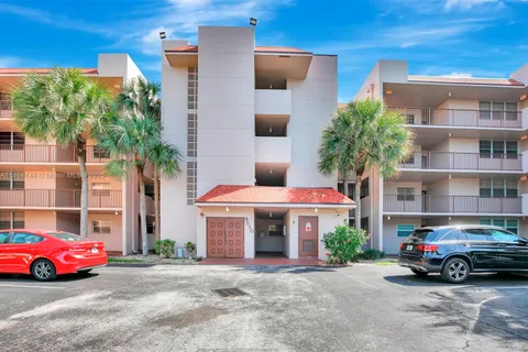 9510 Seagrape Dr # 101, Davie FL 33324