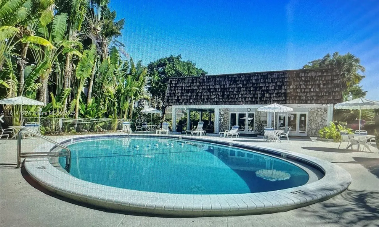 3123 Oakland Shores Dr # D202, Oakland Park FL 33309