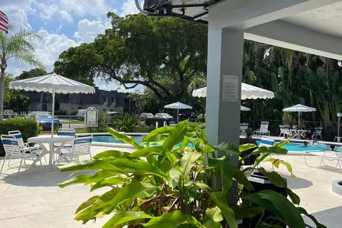 3123 Oakland Shores Dr # D202, Oakland Park FL 33309