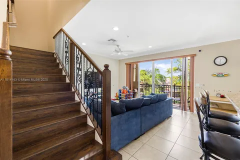 3055 NW 126th Ave # 303, Sunrise FL 33323