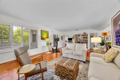2825 Granada Blvd # 3B, Coral Gables FL 33134