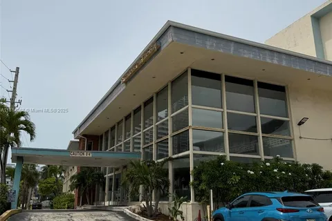 6484 Indian Creek Dr # 209, Miami Beach FL 33141